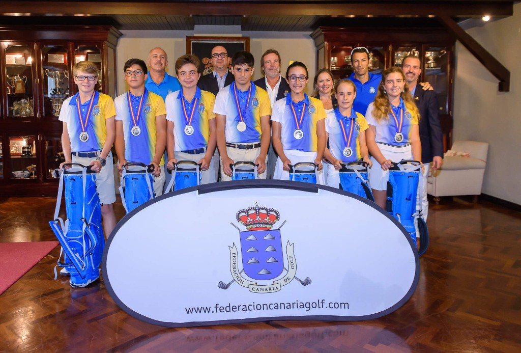 Acto en reconocimiento al equipo canario subcampeón de España en el Campeonato de Federaciones Autonómicas Infantil Masculino y Femenino 