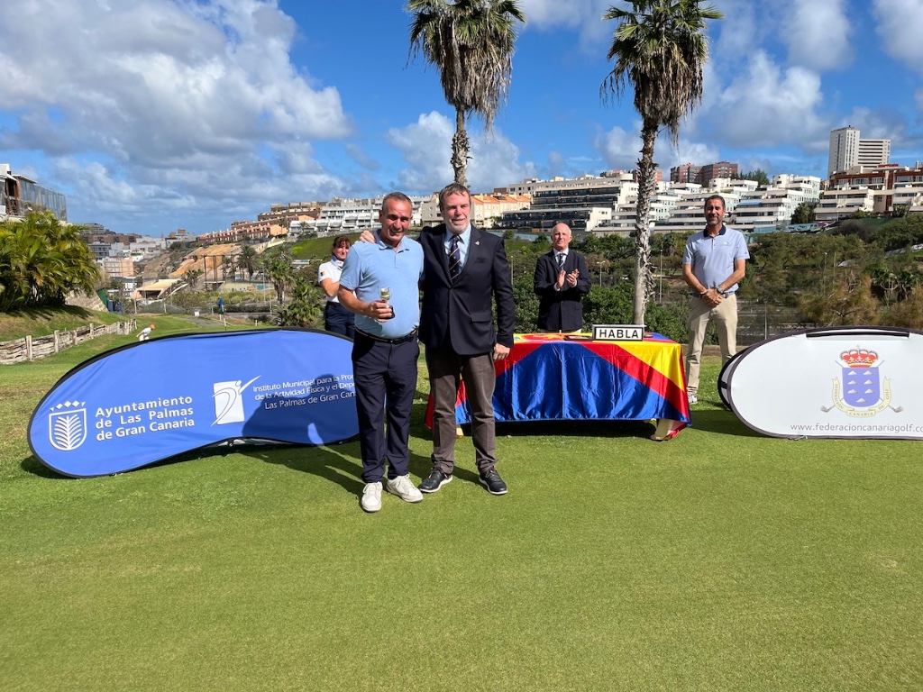 Carlos Vega se corona en el I Puntuable Nacional de Pitch & Putt 2025 