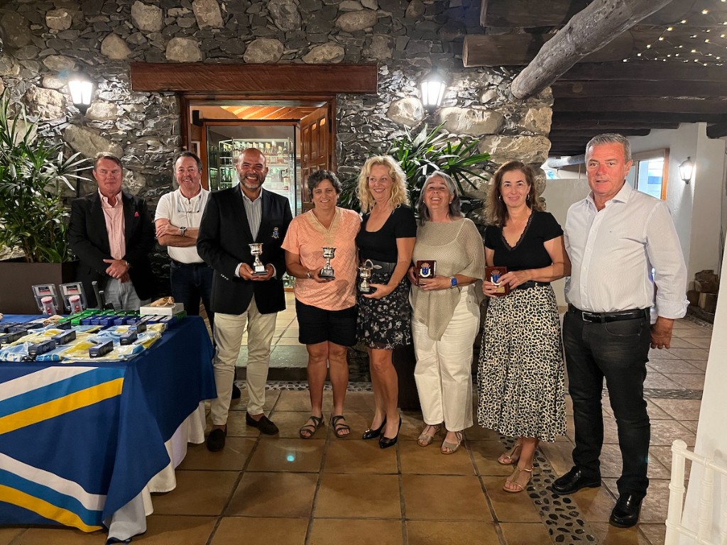  MIGUEL LILLO Y MARIA LEÓN CAMPEONES DEL VIII CAMPEONATO DE CANARIAS SENIOR 2025